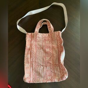 Roxy pink tote bag, with long strap.